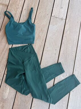 Aerie SET real me leggings and sports bra top